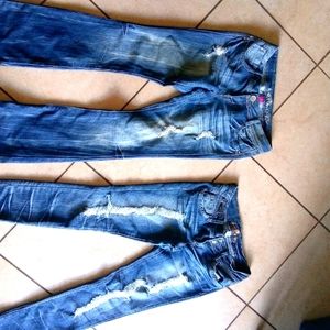 2 Almost Famous distressed jeans. Skinny & Bootcut